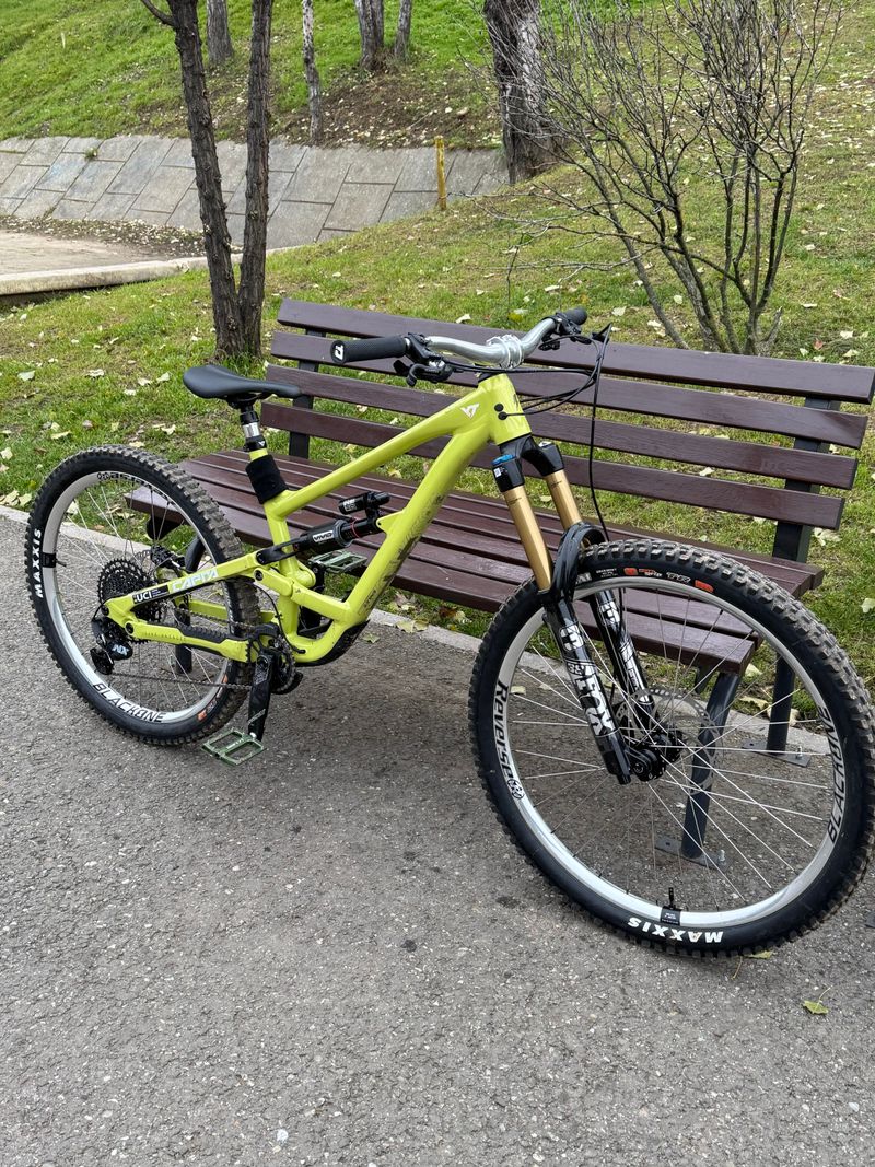 Used YT Industries Capra SRAM NX Eagle 2024 Mountainbike, Green — image 2 of 3