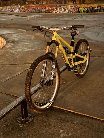 Used YT Industries Capra SRAM NX Eagle 2024 Mountainbike, Green — image 3 of 3