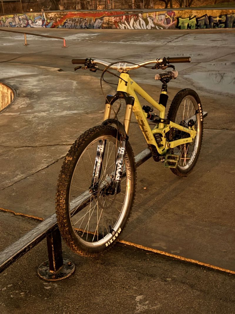 Used YT Industries Capra SRAM NX Eagle 2024 Mountainbike, Green — image 3 of 3