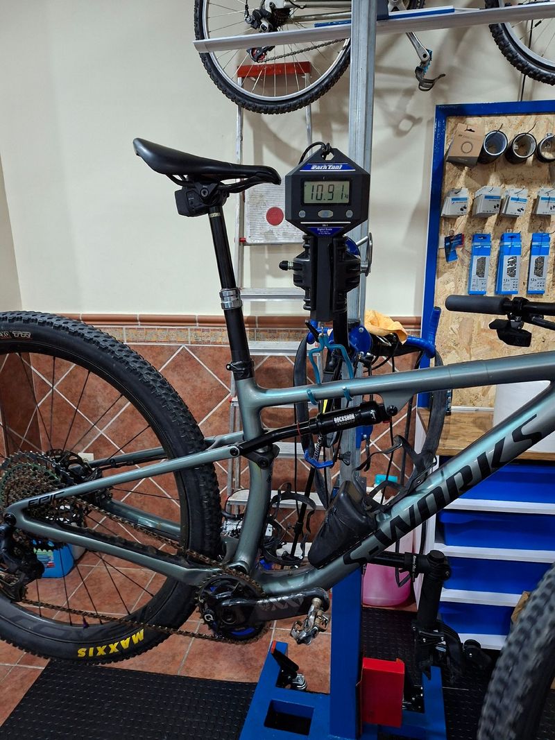 Gebrauchtes Specialized S-Works Epic 2022 2022 Mountainbike, Hellgrau, 29 — Bild 9 von 20