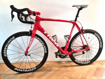 Used Trek Domane Trek Factory Racing Team Bike - Dura Ace Di2 2015 Road & Gravel, Rot — image 5 of 6