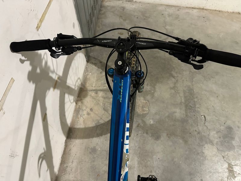 Used Giant XTC Advanced 1 2017 2017 Mountainbike, Green, 27.5 — image 2 of 3
