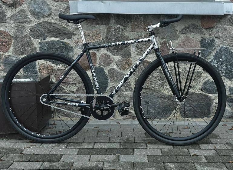 Used squid Tracklocross Pro Custom Paint 2020 Urban, Black — image 1 of 5
