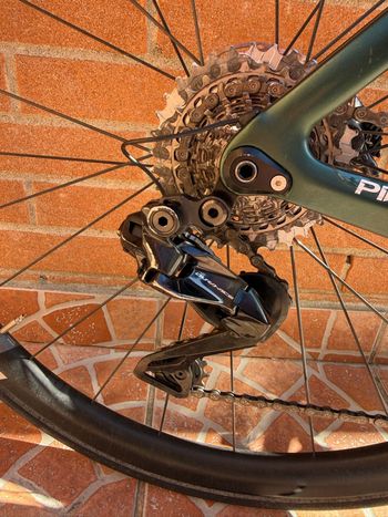 Used Pinarello DOGMA F DURA ACE Di2 Disc 2022 2022 Road & Gravel, Schwarz — image 4 of 12