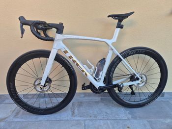 Used Trek MADONE SRL 2025 Road & Gravel, Blanco — image 2 of 6
