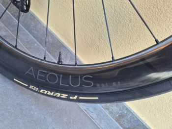 Used Trek MADONE SRL 2025 Road & Gravel, Blanco — image 4 of 6