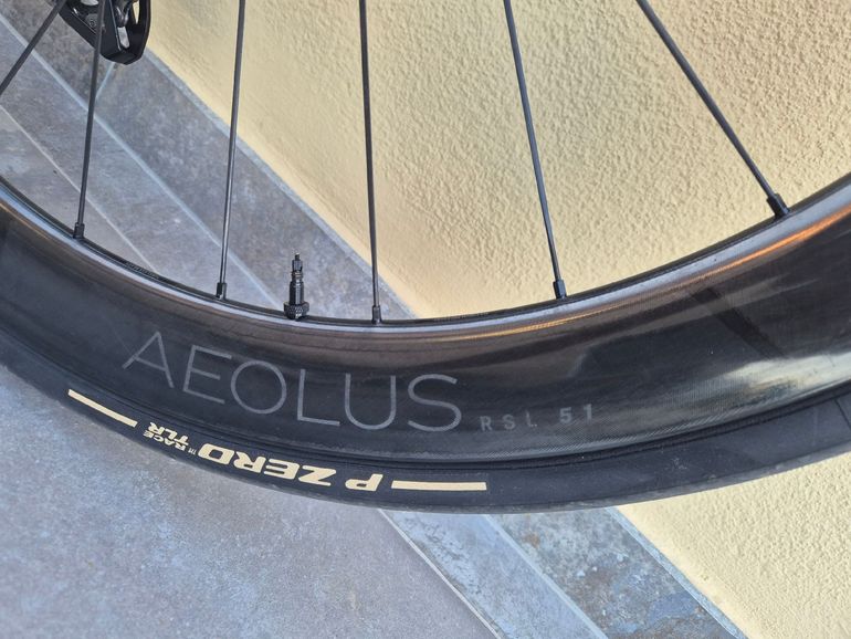 Used Trek MADONE SRL 2025 Road & Gravel, Blanco — image 4 of 6