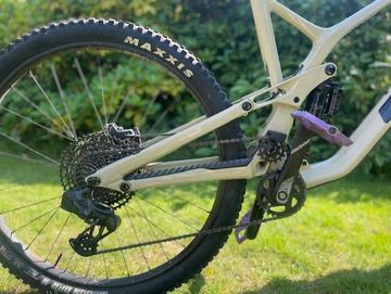 GT Force SRAM GX Eagle AXS 2022 Mountainbike d'occasion — image 2 sur 5