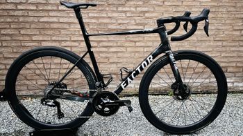 Factor, O2 Shimano Dura Ace Di2