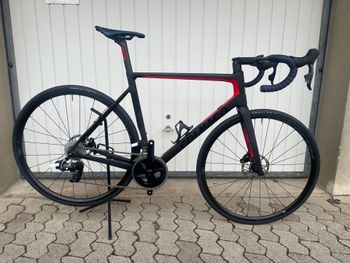 Used Colnago V3 Disc Rival AXS Bike 2024 2024 Road & Gravel