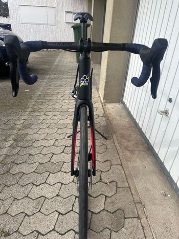 Used Colnago V3 Disc Rival AXS Bike 2024 2024 Road & Gravel, Schwarz — image 6 of 9