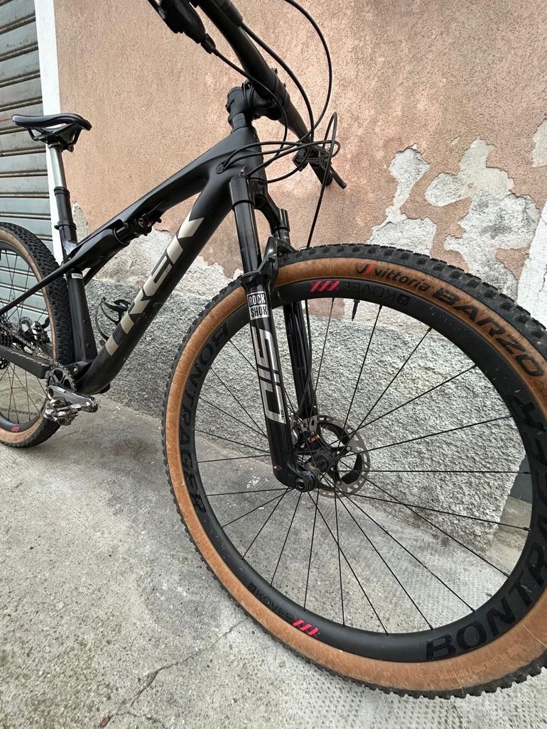 Used Trek Supercaliber 9.9 XTR 2021 2021 Mountainbike — image 3 of 3