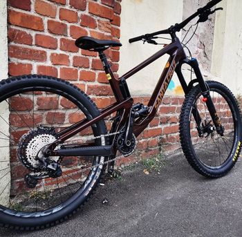 Santa Cruz, NOMAD XT / Air / Carbon C / 27.5 2022