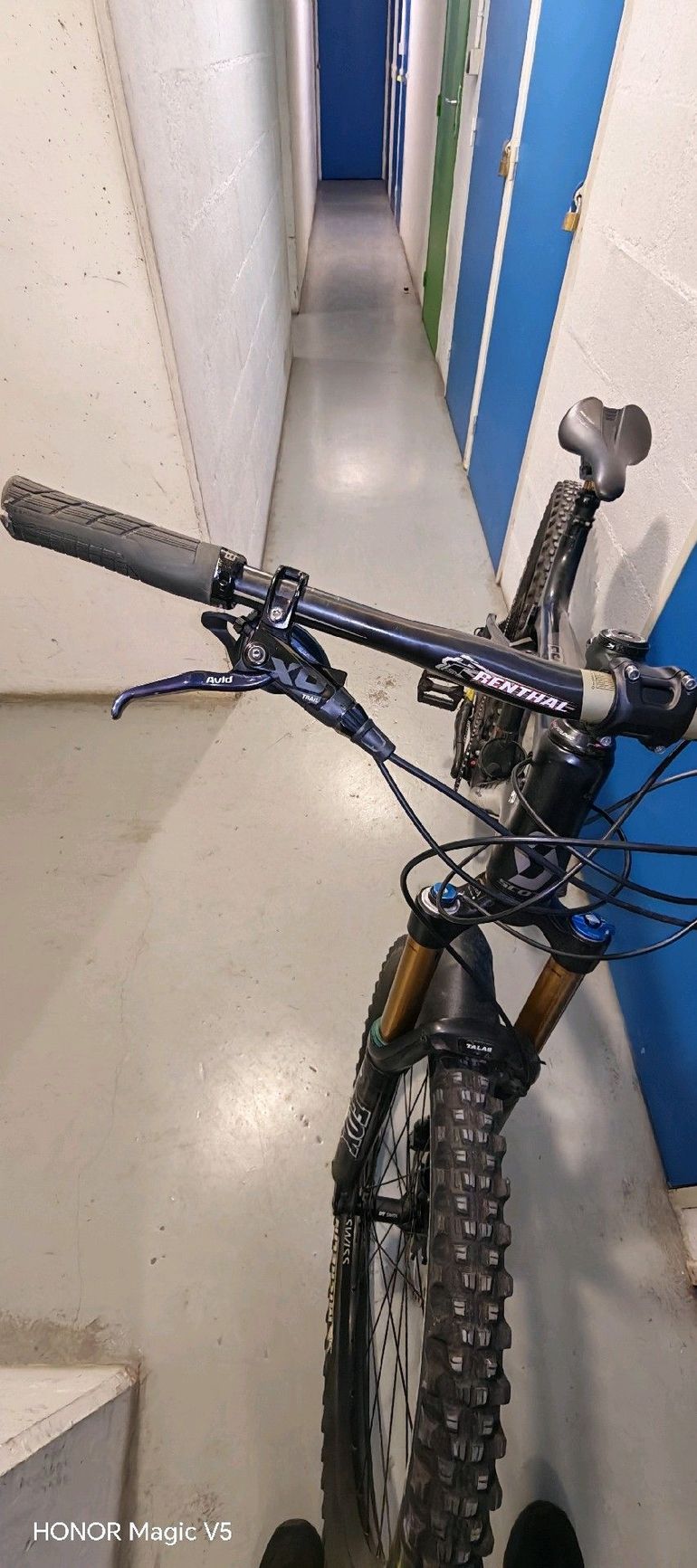 Used Scott Genius 700 SL 2014 Mountainbike, Black — image 45 of 51