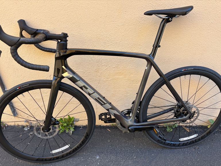 Used Trek Émonda SL 6 AXS 2023 2023 Road & Gravel, Black — image 2 of 8