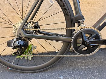 Used Trek Émonda SL 6 AXS 2023 2023 Road & Gravel, Black — image 5 of 8