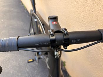 Used Trek Émonda SL 6 AXS 2023 2023 Road & Gravel, Black — image 4 of 8