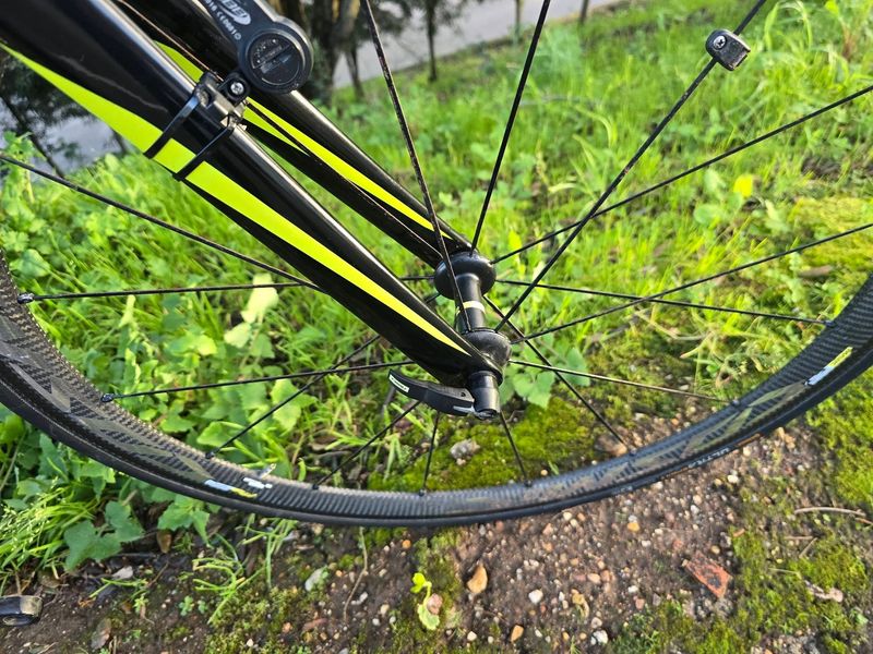 Specialized Venge Elite 2016 2016 Road & Gravel d'occasion — image 2 sur 4