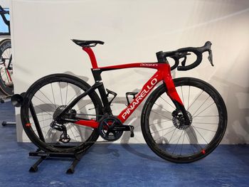 Pinarello, DOGMA F DURA ACE Di2 2024