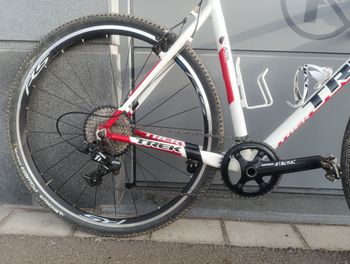 Used Trek Xo SRAM Apex 2011 Road & Gravel, White — image 2 of 4