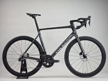 Colnago, V4 Shimano Ultegra Di2 2025
