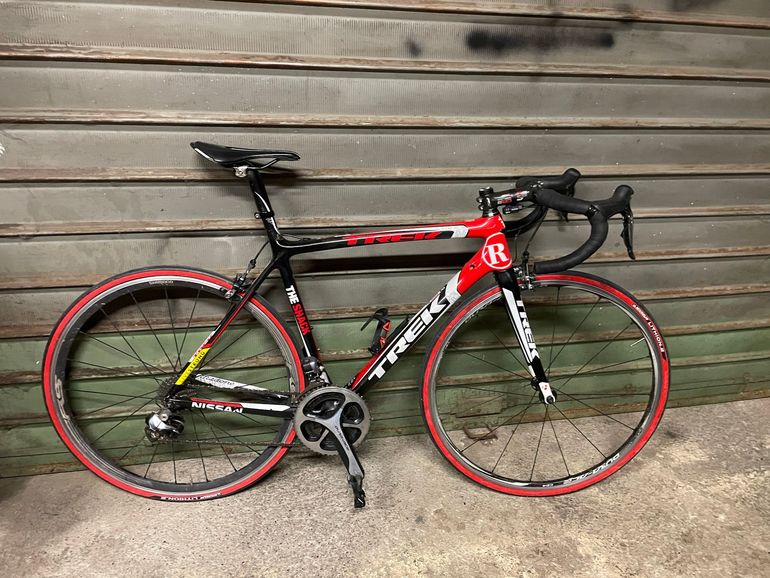 Used Trek Madone Shimano Dura Ace Di2 2011 Road & Gravel, Rot — image 11 of 11