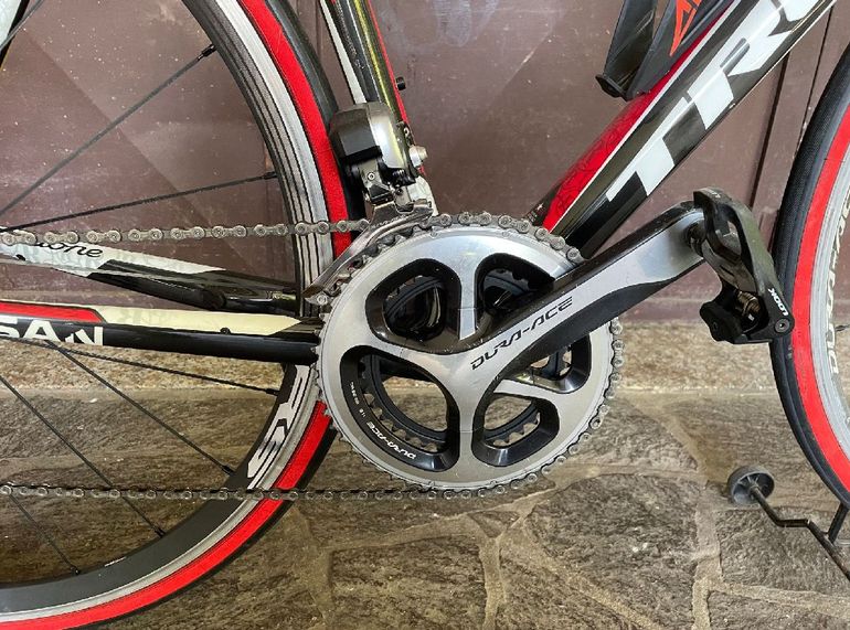 Used Trek Madone Shimano Dura Ace Di2 2011 Road & Gravel, Rot — image 3 of 11
