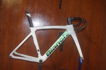 Gebrauchtes Bianchi Oltre XR4 Frameset 2022 Road & Gravel, Weiß — Bild 1 von 6