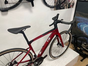 Used Cannondale Synapse Carbon 4 2026 2026 Road & Gravel, Red — image 4 of 4
