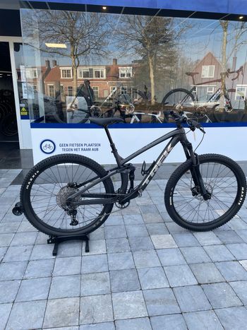 Trek, EX 5 Gen 5