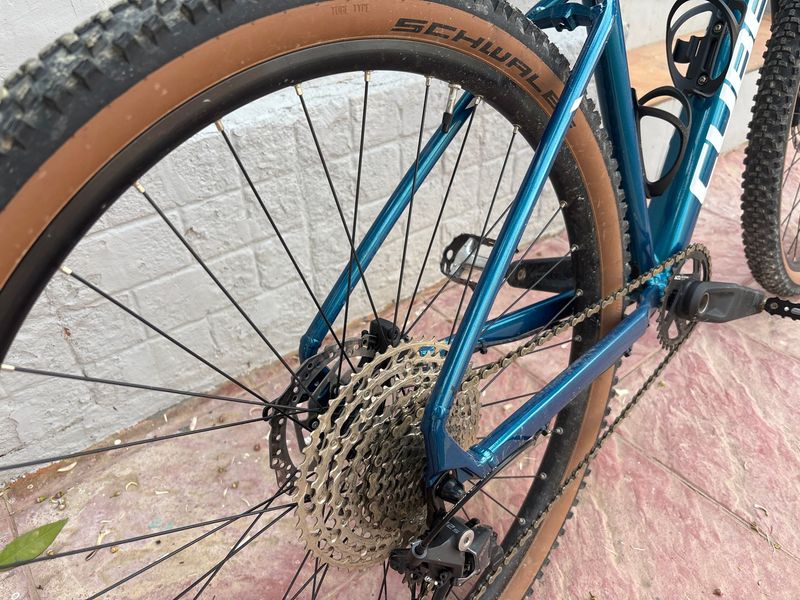 Used CUBE REACTION, PRO 2025 2025 Mountainbike, Blue, 27.5, 29 — image 3 of 4