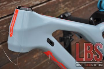 Käytetty Orbea RALLON M20 2021 Frameset 2021 Mountainbike — kuva 18 / 25