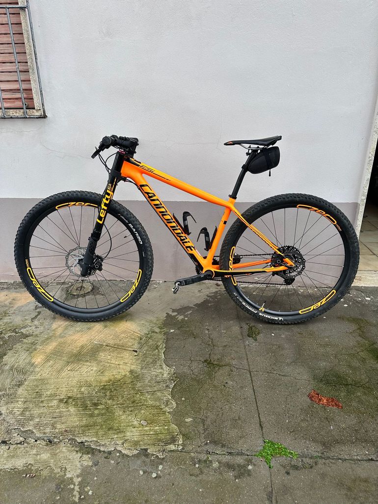 Used Cannondale F-Si Carbon 1 2018 2018 Mountainbike, Naranja — image 2 of 7
