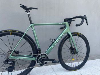 Aurum, AURUM Magma Dolomite Green