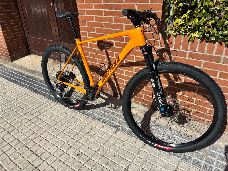 Used Mendiz X21 2025 Mountainbike, Orange — image 8 of 9