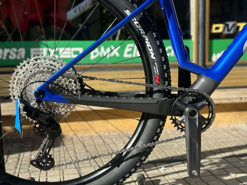 Gebrauchtes Orbea Alma Shimano Deore 2026 Mountainbike, Blau — Bild 3 von 6