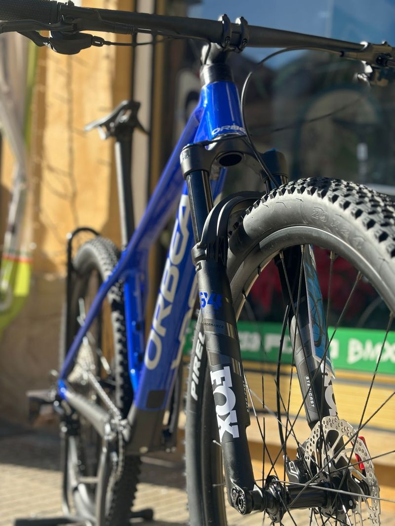Gebrauchtes Orbea Alma Shimano Deore 2026 Mountainbike, Blau — Bild 5 von 6