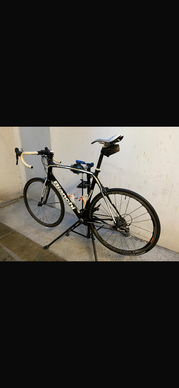 Used Bianchi Infinito Shimano Ultegra 2012 Road & Gravel, Light Gray — image 3 of 5
