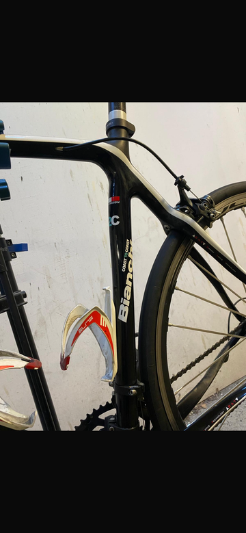 Used Bianchi Infinito Shimano Ultegra 2012 Road & Gravel, Light Gray — image 2 of 5