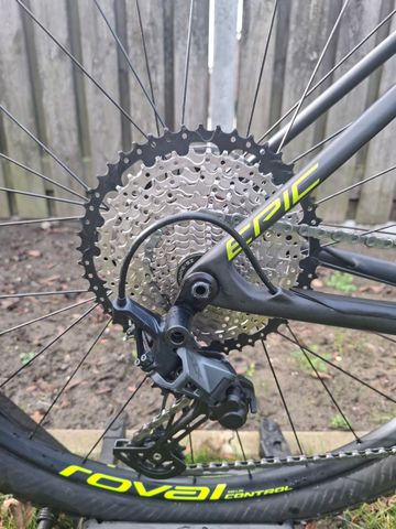 Używany Specialized Men's Epic Hardtail Comp 2019 2019 Mountainbike — zdjęcie 12 z 15