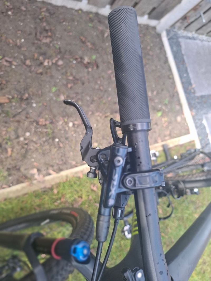 Używany Specialized Men's Epic Hardtail Comp 2019 2019 Mountainbike — zdjęcie 9 z 15