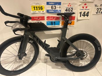 Used Canyon Speedmax CF 7 Di2 2025 2025 Road & Gravel, Hellgrau — image 3 of 3