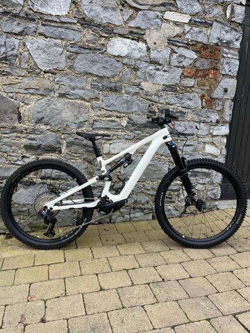 Used Specialized Custom SRAM GX Eagle AXS 2024 MTB