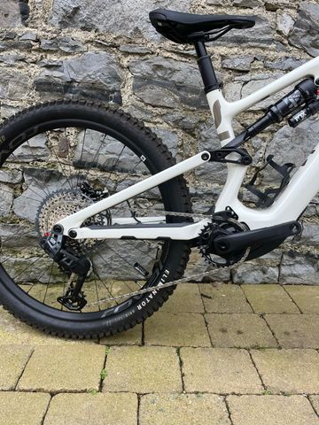 Specialized Custom SRAM GX Eagle AXS 2024 Mountainbike d'occasion — image 4 sur 4