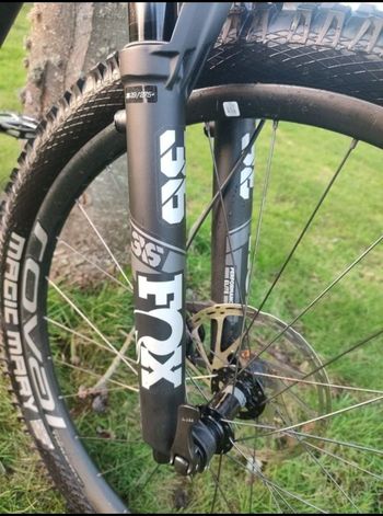 Used Specialized Men's Stumpjumper Expert 29 2019 2019 Mountainbike — image 8 of 12