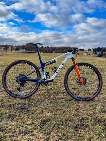 Canyon, Lux World Cup CFR Team 2024