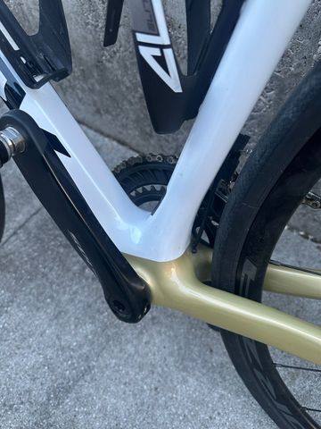 Used Ridley Fenix Shimano 105 2024 Road & Gravel, White — image 3 of 25