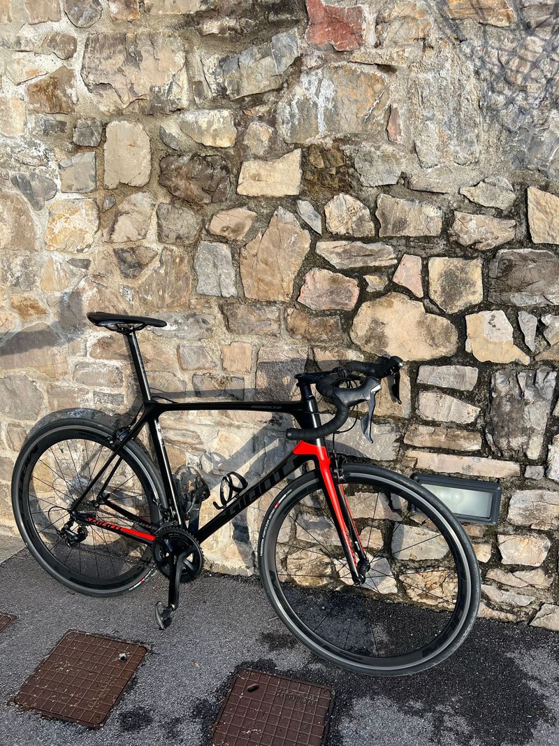 Used Giant TCR Advanced 2 2019 2019 Road & Gravel, Black — image 5 of 18