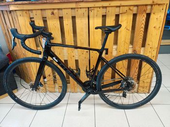 CUBE, Nuroad SRAM Force eTap AXS