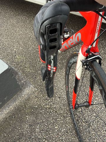 Used Cervélo Custom Campagnolo Record 2019 Road & Gravel, Red — image 6 of 8